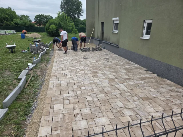 Realizacija SLOG — ugradnja behaton ploča