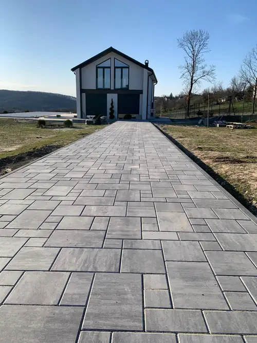 Vrtna staza od behaton ploča — realizacija SLOG (3)