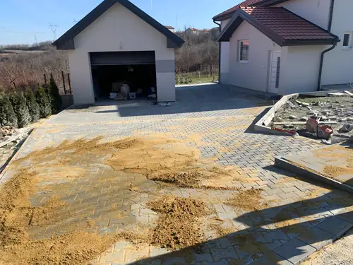 Parking površina od behaton ploča — realizacija SLOG (7)