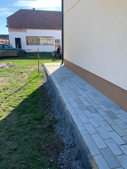 Kolski prilaz od behaton ploča — realizacija SLOG (26)