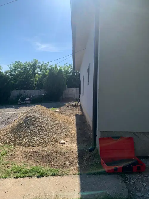 Bazenska zona od behaton ploča — realizacija SLOG (41)